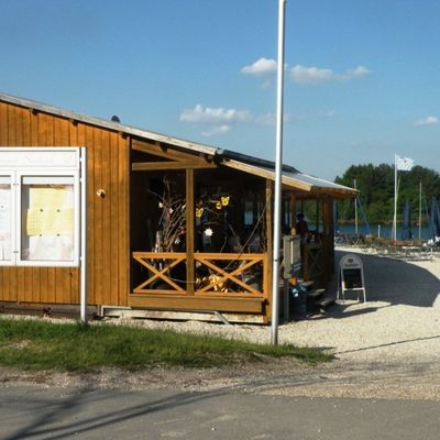 Bild vergrößern: Gaststätte Seeblick Segelschule