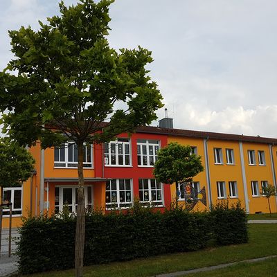 Bild vergrößern: Schule Steinberg am See